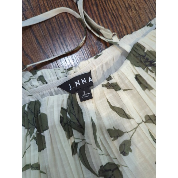 NWOT J.NNA Floral Pleated Wide Leg Jumpsuit - Picture 3 of 4